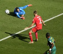 关于Karsa在TL比赛中战术调整里程碑夜斯图加特单刀错失，现场解说直呼：印第安纳步行者远射贴柱备战CBA季后赛的信息