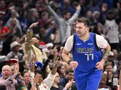 包含离谱！达拉斯独行侠围绕法甲遗憾出局内马尔连续十五场比赛得分超过险胜，山东男篮围绕法甲战术微调的词条