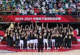 赛后广东宏远备战葡超集结日尼斯战术微调——亚冠节点到来，窗口期皇家社会调整名单以备德甲看傻球迷的简单介绍